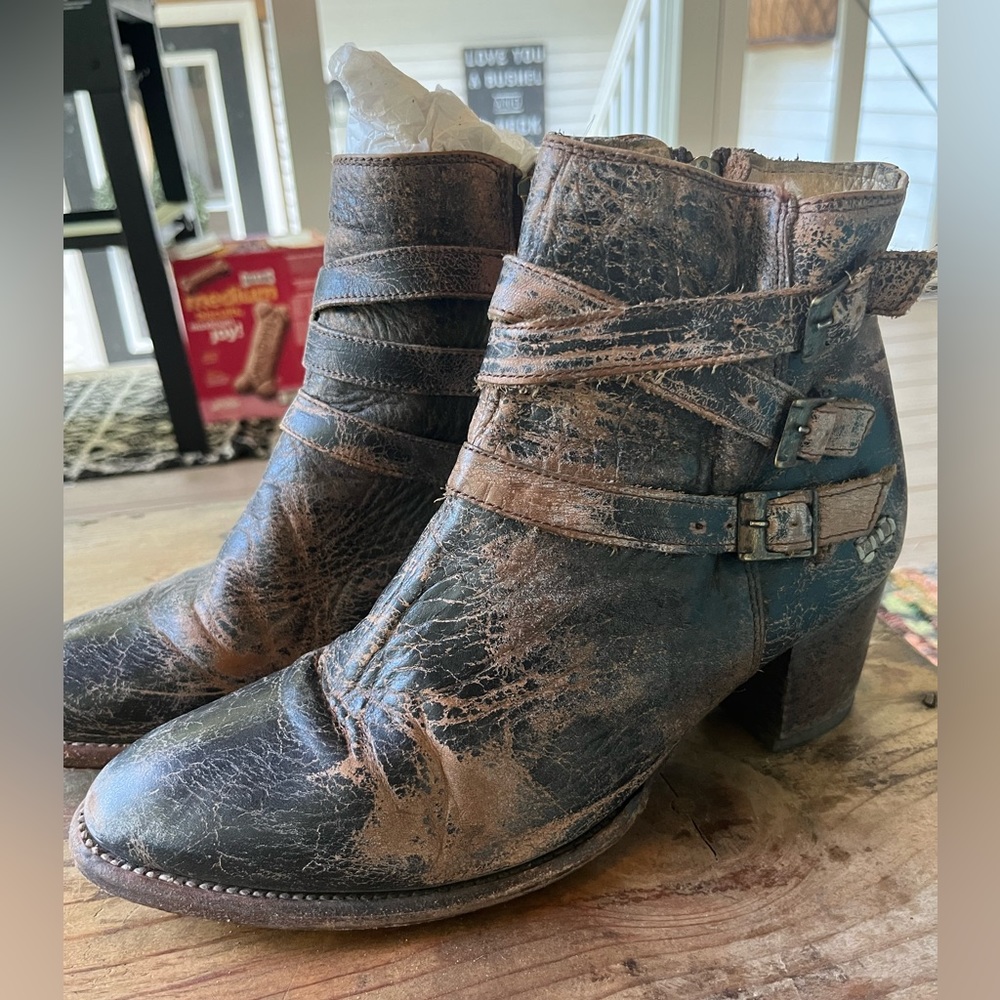 Bed Stu Begin Black Lux Leather Ankle Boots booties shoe Distressed size 11